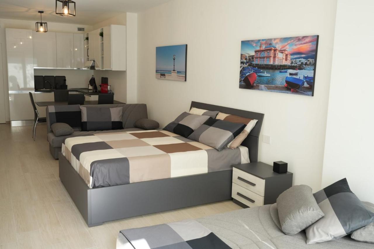 Homega - City Center New Apartment Bari Exterior photo